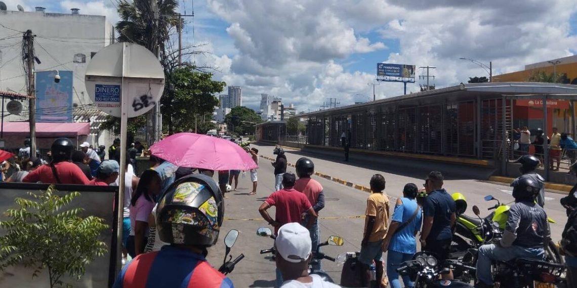 Un mototaxista sin vida