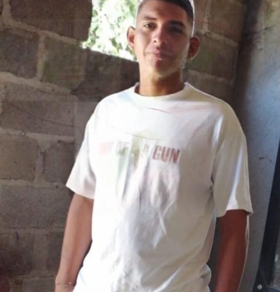 Abrahán Nazaré Álvarez Paredes