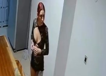 Pensaba que nadie la estaba viendo