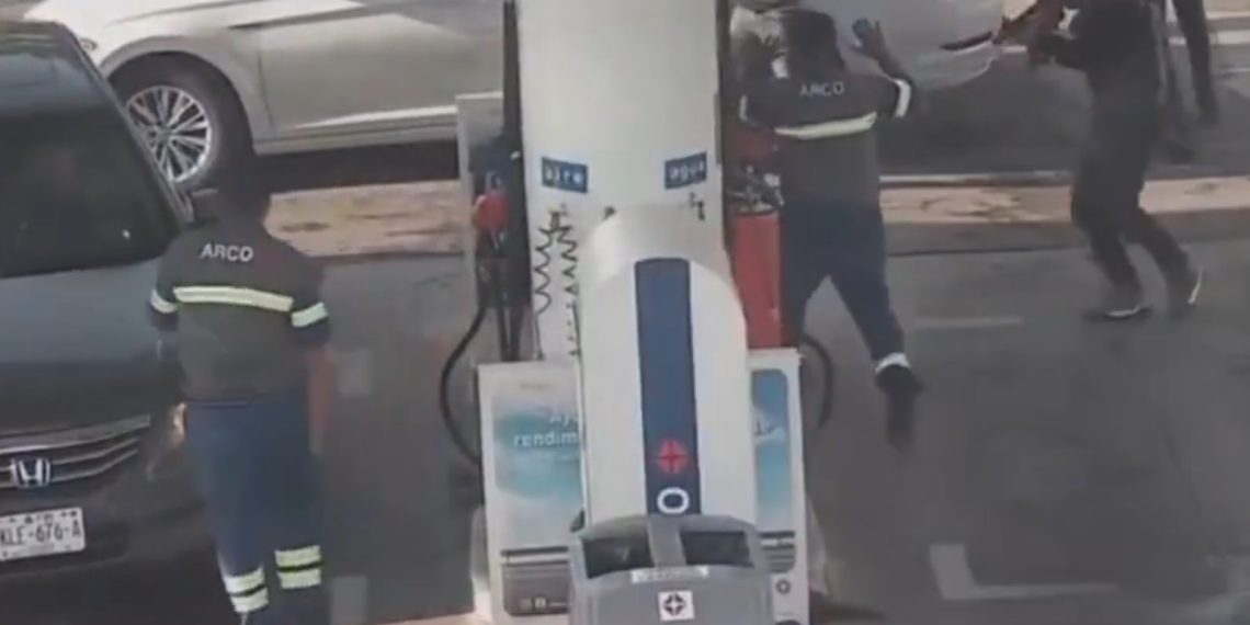 Los 4 letras incendiando