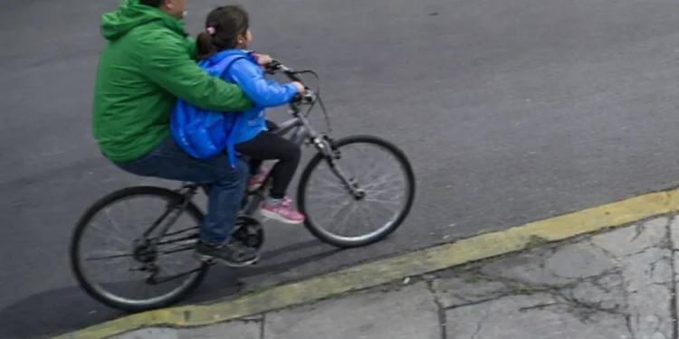 A un padre y su hija