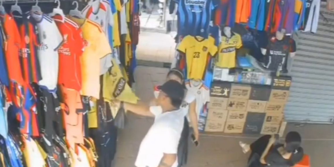 Vendedora de camisetas