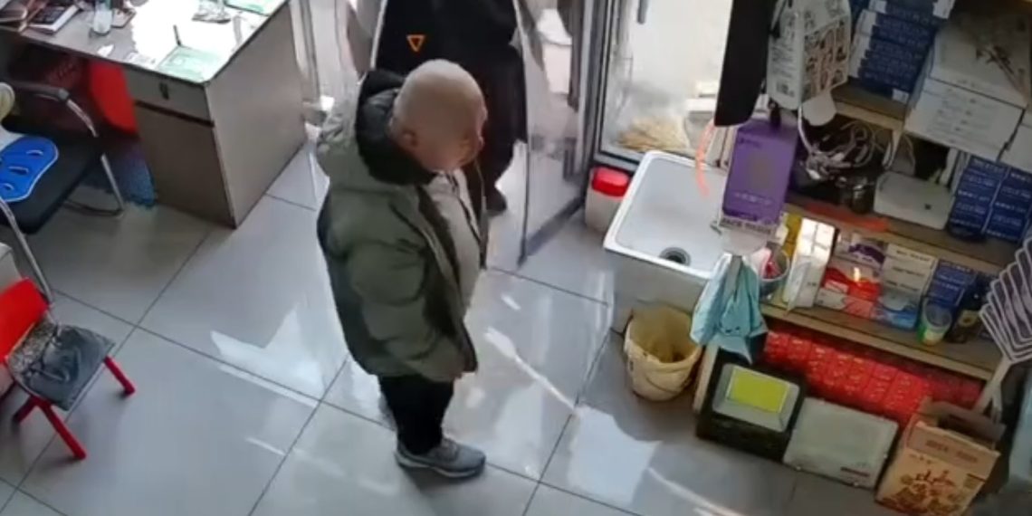 Linyi y el incidente con un perro de gran tamaño