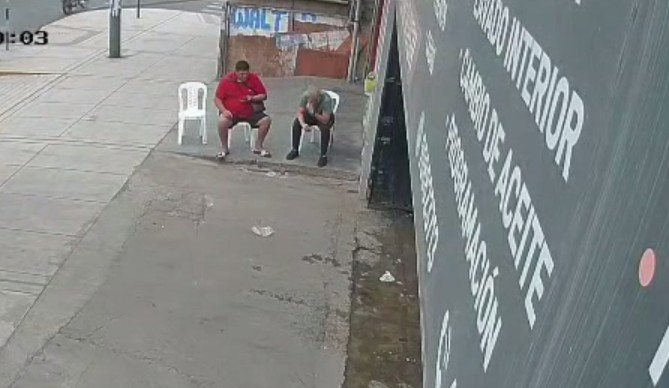 Edward en un carwash