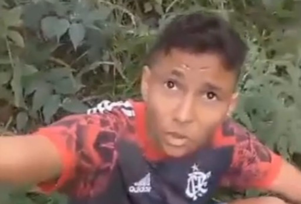 Joven de 20 en una finca