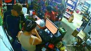 Héroe anónimo evita robo en tienda de Huimanguillo